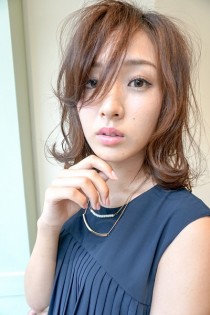 ウザバン外ハネミディ