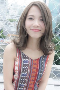 大人可愛い　くびれミディ