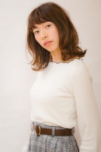 ふんわりカーリーワイドバングミディ
