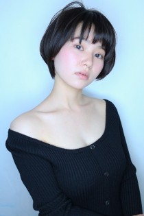 2018年春夏人気前下がりショート