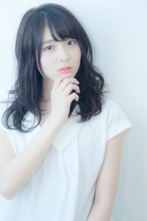 黒髪こなれセミロング
