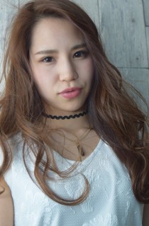 立ち上げバングのラフウェーブロング