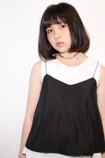 黒髪ボブ×ストレートバング