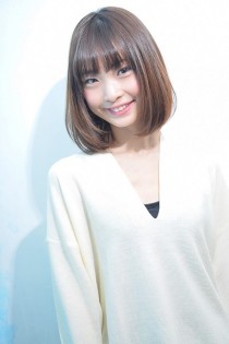 人気の髪型　大人かわいい ふんわりナチュラルボブ