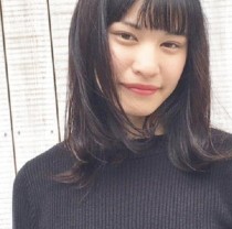 毛先ワンカールストレートヘア