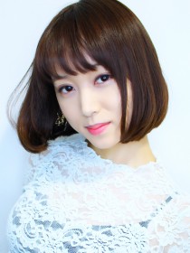 ハンドドライでまとまる前下がりショートボブ
