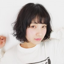 黒髪ふんわりボブ
