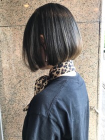 横顔美人　ミニボブ　ショート