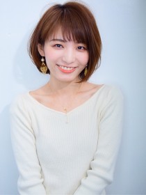 2019年春夏人気大人かわいい斜めバングレイヤーボブ