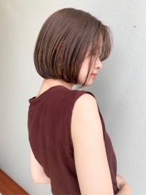 大人のシンプル前下がりボブ