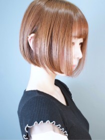 大人可愛い20代30代40代ショートボブ丸み前下がり