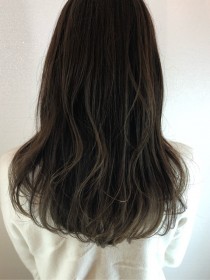 カーキーグレー