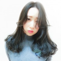 抜け感ロングヘア