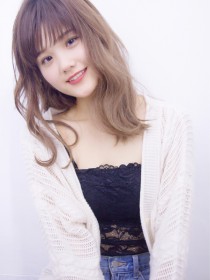大人かわいいフェミニンロブ