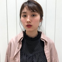 ルーズシニヨンスタイル
