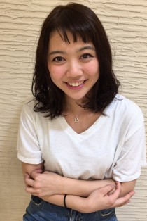 ゆるふわミディショートバング