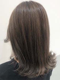 シークレットハイライト × グレージュ