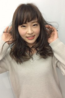 ナチュラルウエーブセミロング