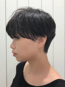 黒髪マニッシュショート