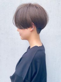 大人柔らか刈り上げマッシュ