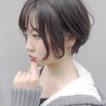 カーキアッシュ可愛いショートボブ