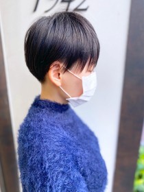 【morio池袋】黒髪大人かわいい刈り上げマッシュショート耳かけ