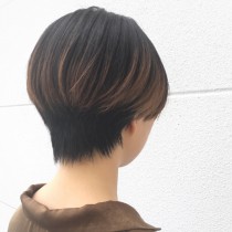 大人ショート×ハイライトカラー