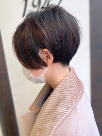 2021年春夏人気大人可愛い刈り上げハンサムショート