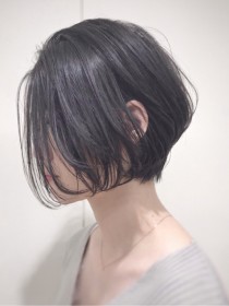 大人かわいい黒髪ショートボブ