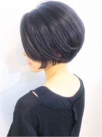 黒髪ナチュラルショートボブ