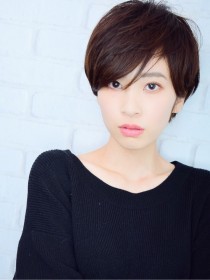 【morio池袋】2019年春夏人気斜めバング小顔丸みショート