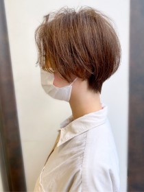2021年春夏人気大人可愛いナチュラルハンサムショート