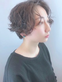 ハンサムショートとウェーブヘア
