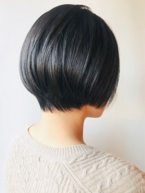 黒髪ショートボブストレート