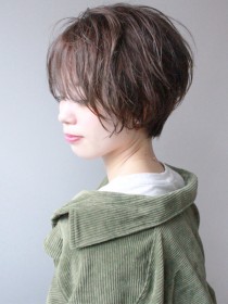 大人かわいい○無造作ショート 秋アッシュカラー