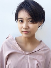 黒髪ハンサムショート