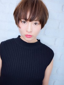 2019年春夏人気大人かわいい丸み小顔ショート