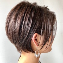 シースルー前下がりショートボブ